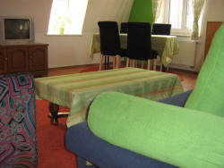 Augsburg G�stewohnung Domblick : Schlafm�glichkeit im Wohnzimmer
