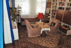 Berlin Privatzimmer Ruben : 24m� Wohnzimmer, geh�rt zum 17m�-DZ