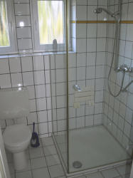 K�ln Davoser Klause : Duschbad