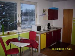Stein Apartment im Wald: Ansicht