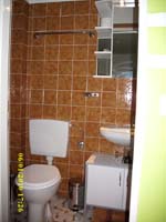 Stein Apartment im Wald: Ansicht