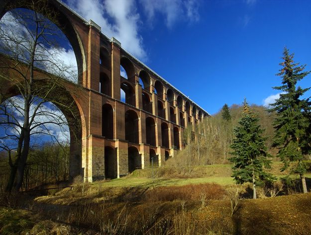 Foto die Göltzschtalbrücke im Vogtland, Blick von unten