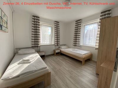 Augsburg Pension Linderhof - Zimmer und Apartments: Ansicht 2