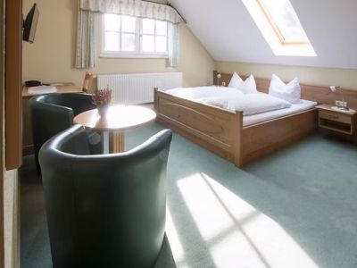 Landgasthof & Pension 'Zur Linde' Ansicht 2