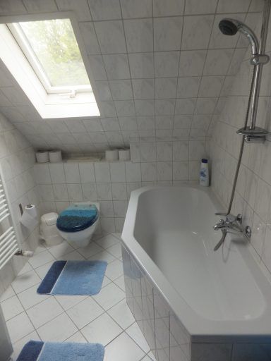 Wiesbaden Ferienwohnung & Gästezimmer Friedenstraße: Bad