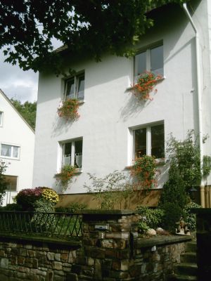 Wiesbaden Ferienwohnung & Gästezimmer Friedenstraße: Haus