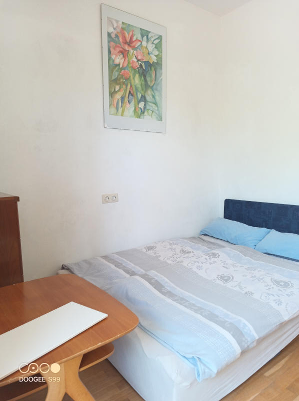 Randersacker Gästehaus am Main: Balkonzimmer mit Schlafsofa 140x200 cm